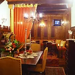 Santikos Mansion, Santikos Collection 4* 维兹伊萨
