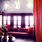 Santikos Mansion, Santikos Collection 招待所 维兹伊萨