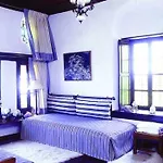 בית הארחה Santikos Mansion, Santikos Collection ויזיצה