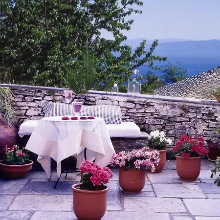 Santikos Mansion, Santikos Collection Pensionat Vyzitsa