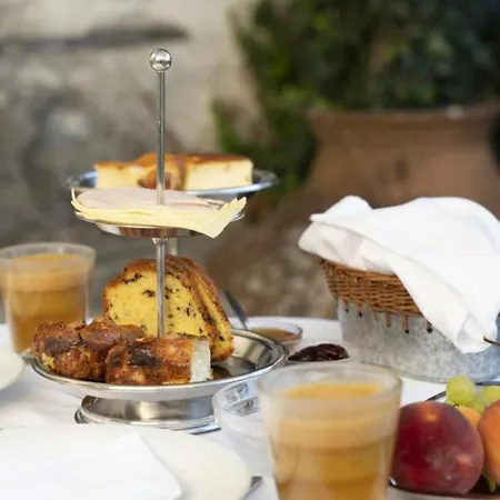 Santikos Mansion, Santikos Collection Βυζίτσα