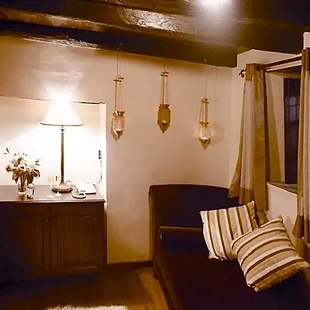 Santikos Mansion, Santikos Collection بيت ضيافة فيزيتسا