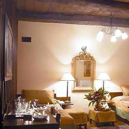 Santikos Mansion, Santikos Collection بيت ضيافة فيزيتسا