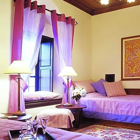 بيت ضيافة Santikos Mansion, Santikos Collection فيزيتسا