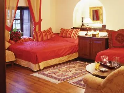 Santikos Mansion, Santikos Collection بيت ضيافة فيزيتسا